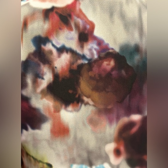 Zara Gray With Satin Watercolor Floral Overlay V-neck Knit Sweater Size Small - Picture 10 of 10